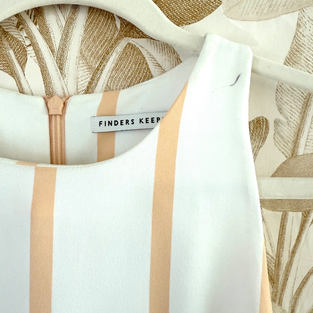 Finders Keeper Dress ...Perfect for Spring! - Picture 5 of 5